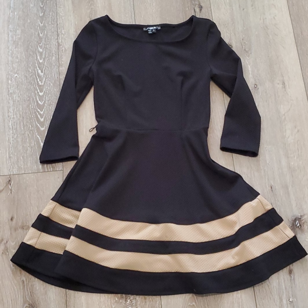 Perfect little black Dress!